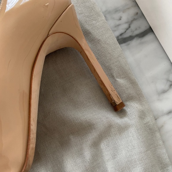 Manolo Blahnik BB 105 Nude Patent (Size 6) - Picture 5 of 5
